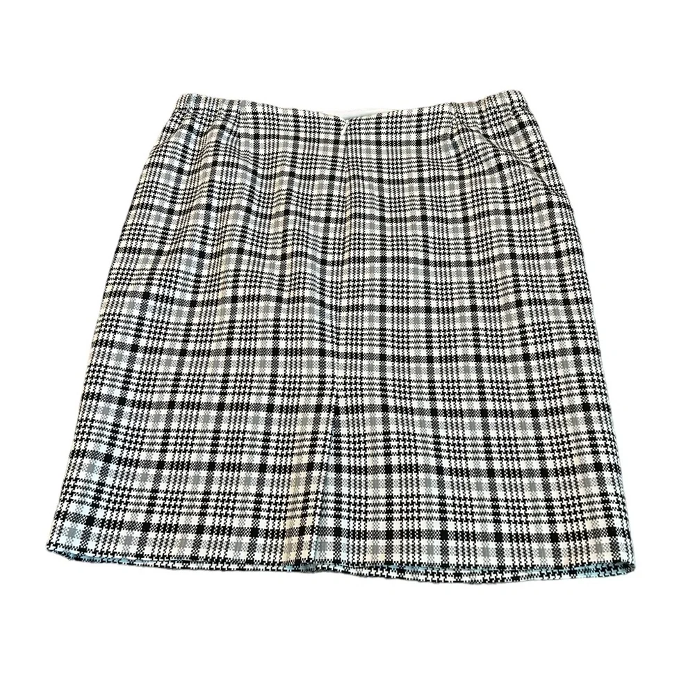 3/$15 ALEX MARIE black and white skirt